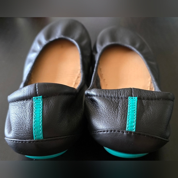 Tieks Matte Black Leather Flats size 8 - Picture 3 of 11